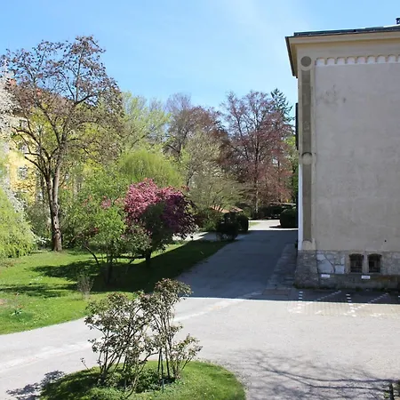 Gemuetliche In Geidorf Mit Garten- Grazer Dom-naehe By Interhome 公寓 格拉茨
