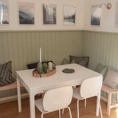Gemuetliche In Geidorf Mit Garten- Grazer Dom-naehe By Interhome *